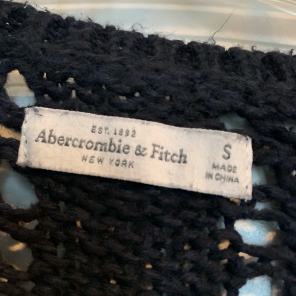 juniors black sweater - Picture 2 of 2